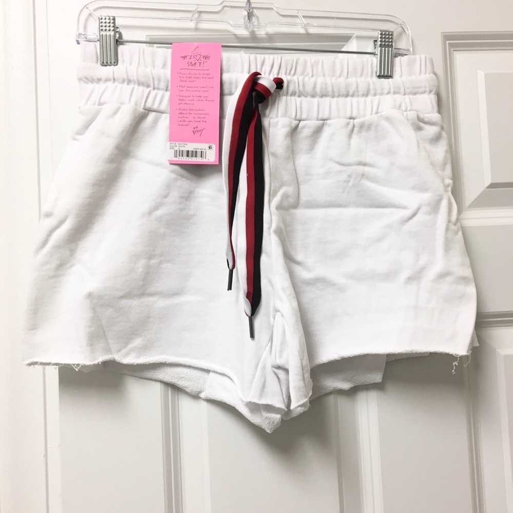 Adorable NWOT Betsey Johnson shorts! - Picture 2 of 5